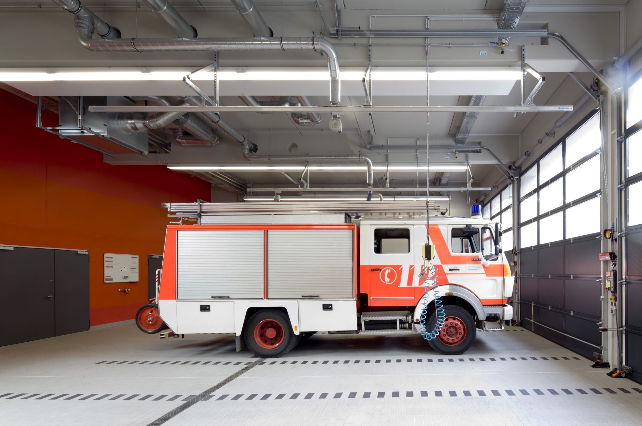 Freiwillige Feuerwehr | Fahrzeughalle | Foto © Christoph Kraneburg